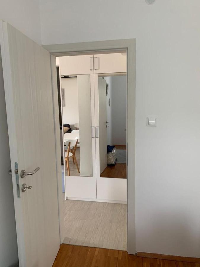 Tara'S Apartman Supetar Exteriör bild