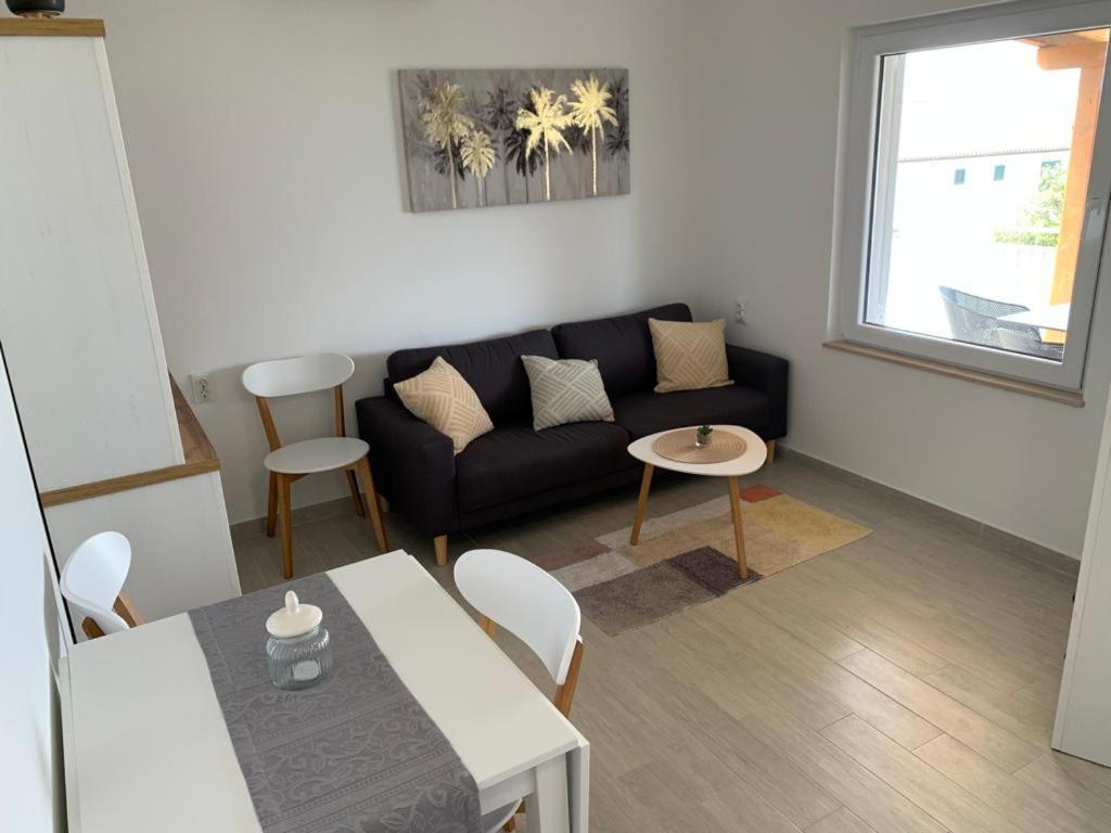 Tara'S Apartman Supetar Exteriör bild